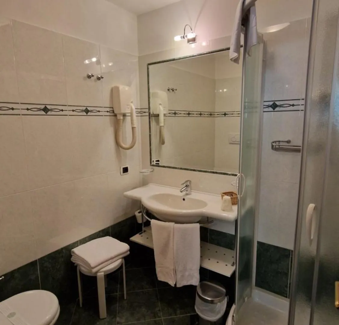 Hotel Roy Malga Ciapela 3*,