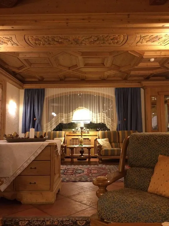 Hotel Roy Malga Ciapela